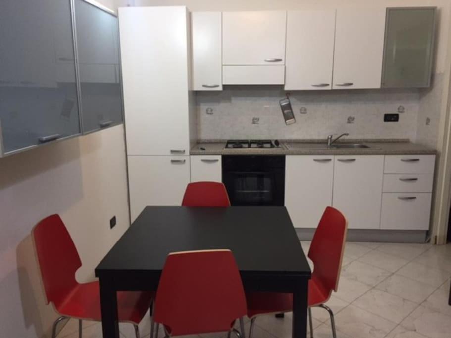 Centro Citta Con Le Comodita Livorno Bagian luar foto