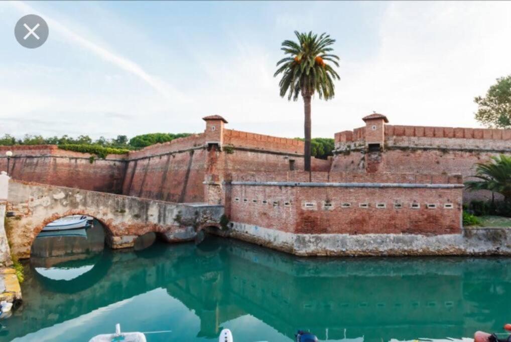 Centro Citta Con Le Comodita Livorno Bagian luar foto